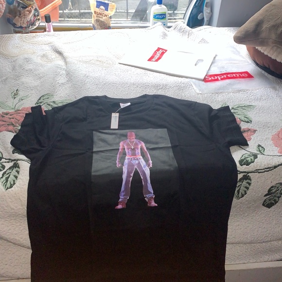 Supreme Other - COPY - Tupac hologram tee shirt